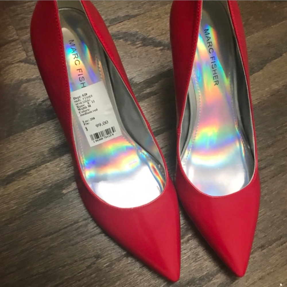 Marc Fisher red pointed toe heels